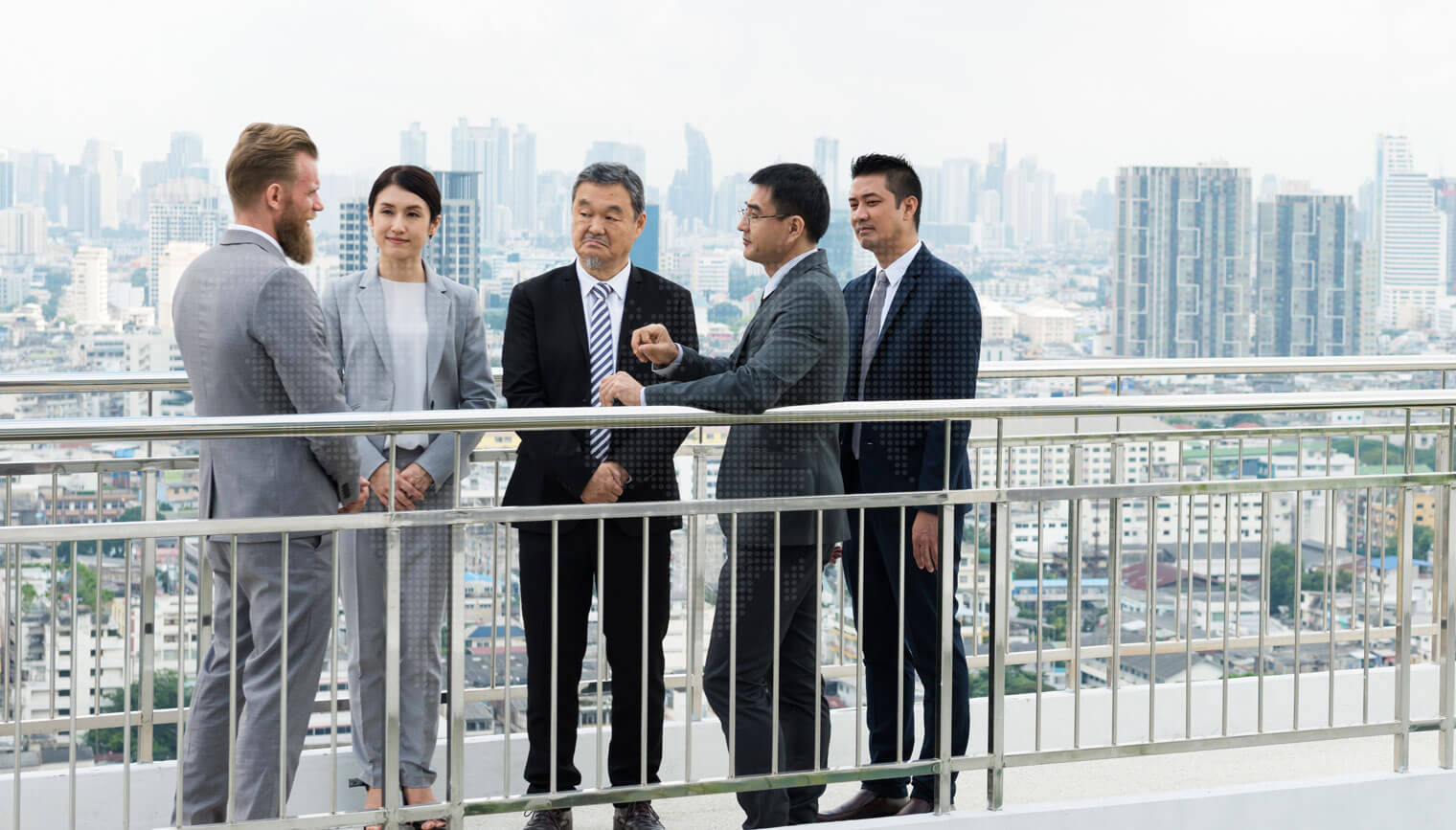 Agenda una conferencia gratuita